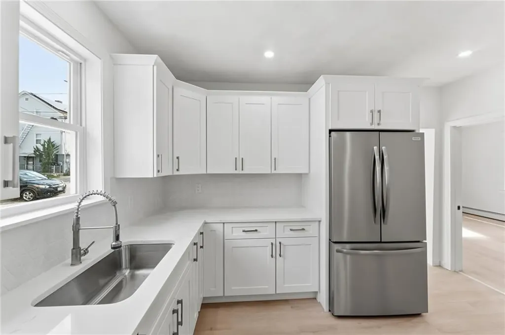 26 Alto Street Cranston RI 02920