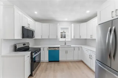 26 Alto Street Cranston RI 02920