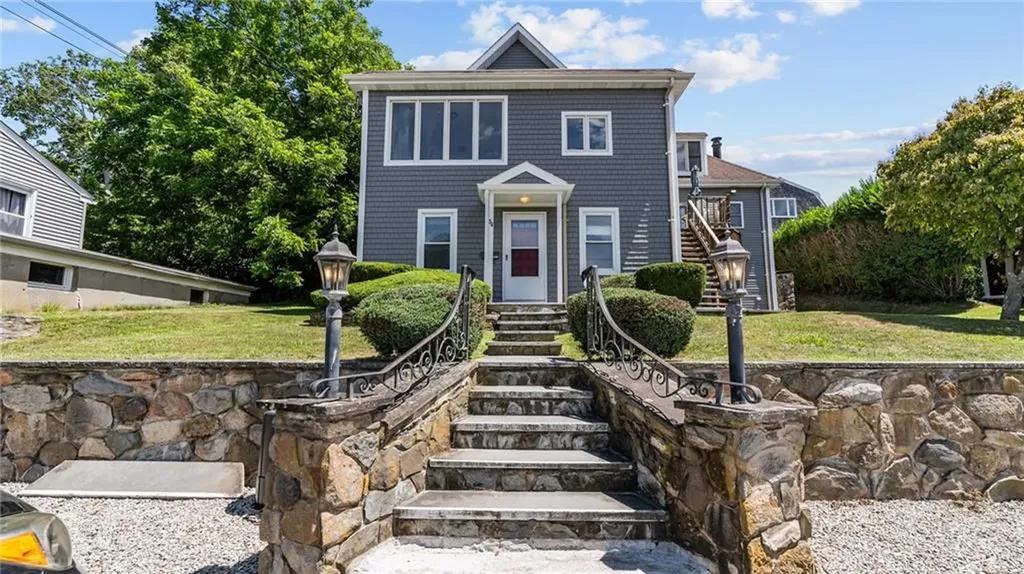 54 Hillside Avenue Tiverton RI 02878