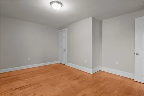 54 Hillside Avenue Tiverton RI 02878