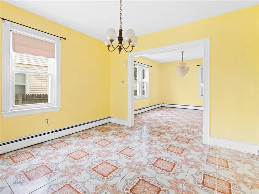 204 Roosevelt Street Providence RI 02909