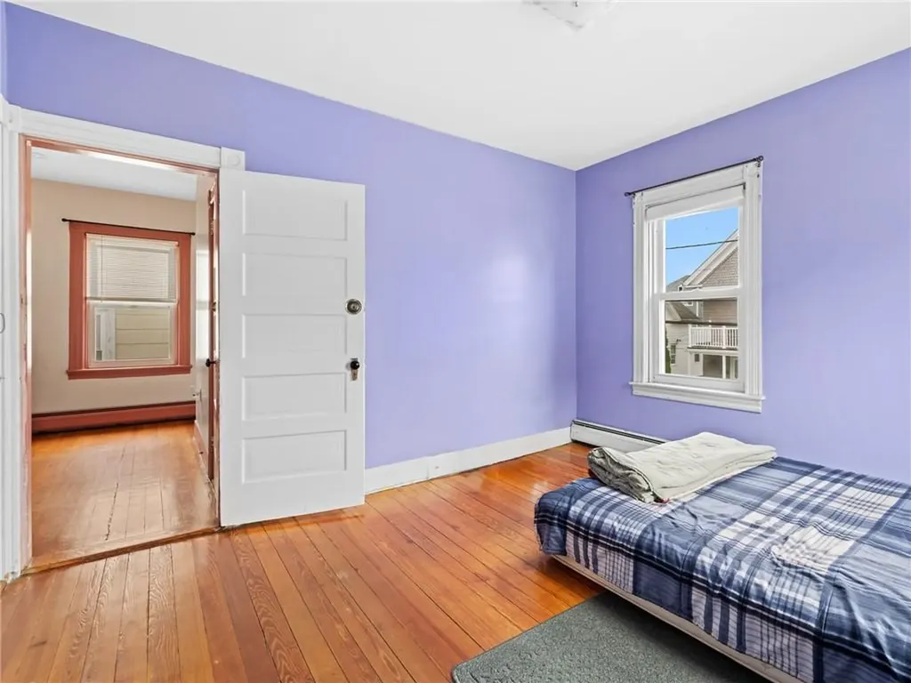 204 Roosevelt Street Providence RI 02909