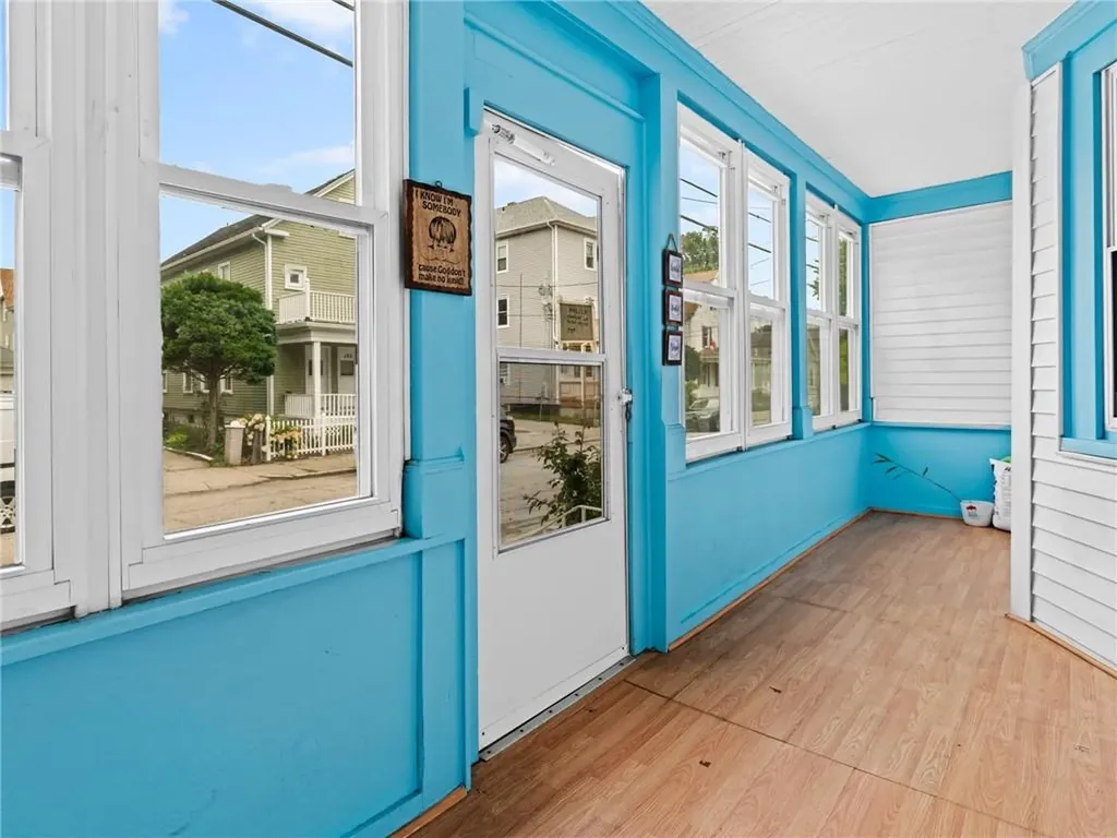 204 Roosevelt Street Providence RI 02909