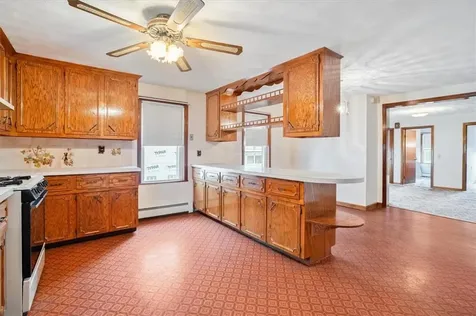 39 Broad Street Warren RI 02885