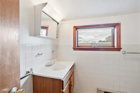 39 Broad Street Warren RI 02885