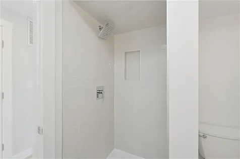 33 Jefferson Avenue East Providence RI 02915