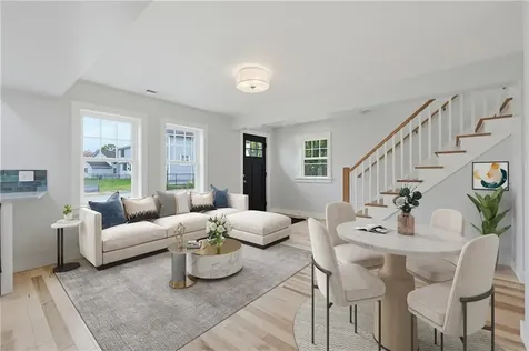 33 Jefferson Avenue East Providence RI 02915