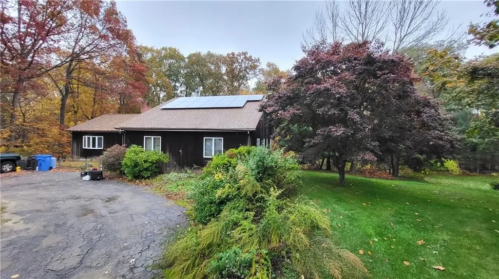 75 Rowe Drive Cranston RI 02921