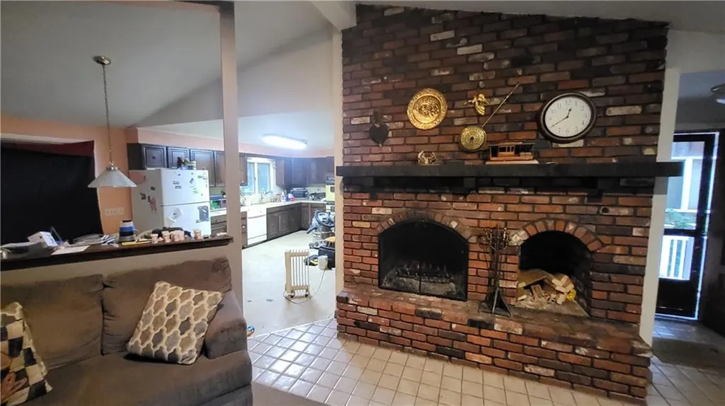 75 Rowe Drive Cranston RI 02921