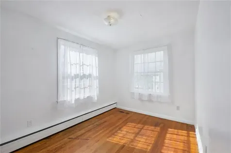 45 Leonard Bodwell Road Narragansett RI 02882