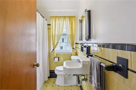 45 Leonard Bodwell Road Narragansett RI 02882