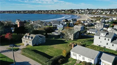 45 Leonard Bodwell Road Narragansett RI 02882