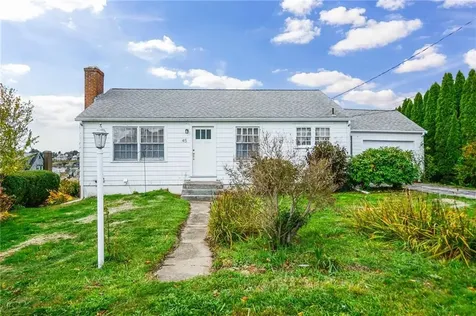 45 Leonard Bodwell Road Narragansett RI 02882