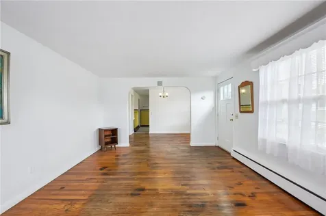 45 Leonard Bodwell Road Narragansett RI 02882