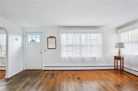 45 Leonard Bodwell Road Narragansett RI 02882