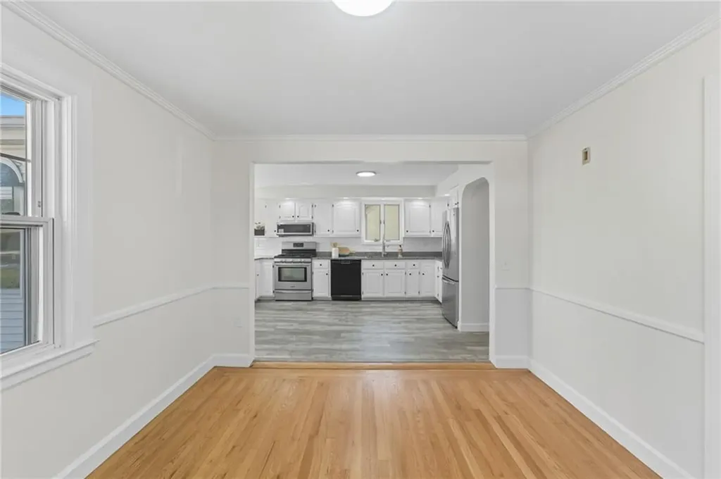 136 Frankfort Street Cranston RI 02910