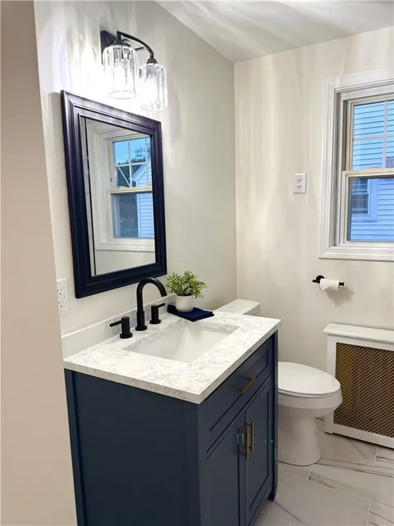 136 Frankfort Street Cranston RI 02910