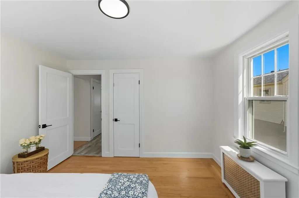 136 Frankfort Street Cranston RI 02910