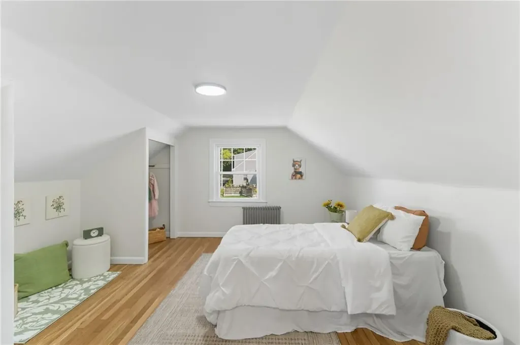 136 Frankfort Street Cranston RI 02910