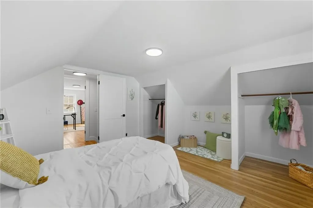 136 Frankfort Street Cranston RI 02910