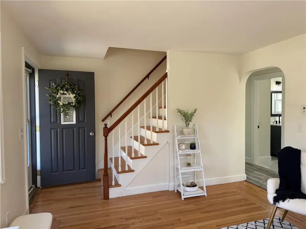 136 Frankfort Street Cranston RI 02910