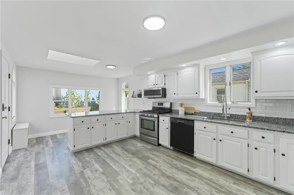 136 Frankfort Street Cranston RI 02910