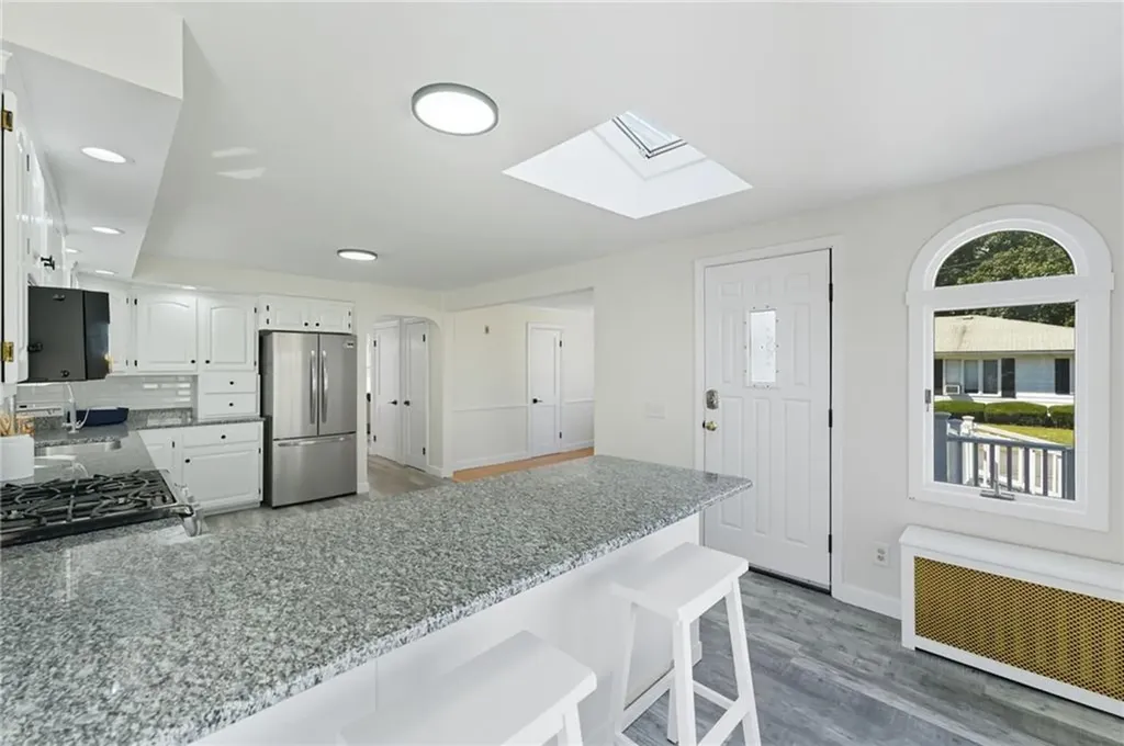 136 Frankfort Street Cranston RI 02910