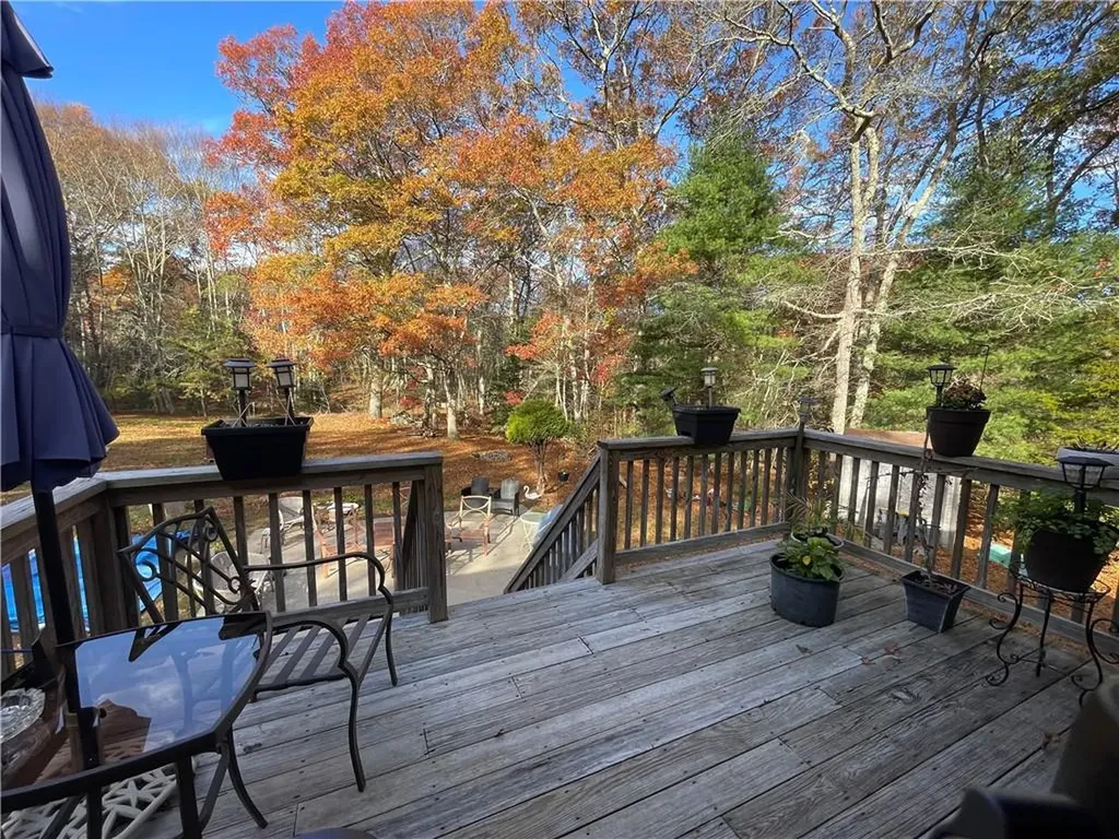 4207 South County Trail Charlestown RI 02813