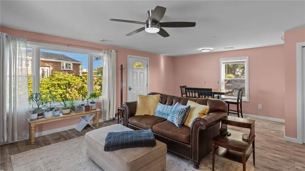 12 Leal Terrace Newport RI 02840