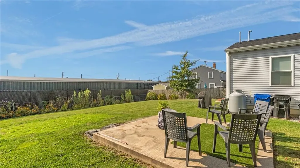 12 Leal Terrace Newport RI 02840