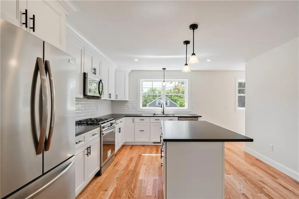 345 Point Avenue Warwick RI 02889