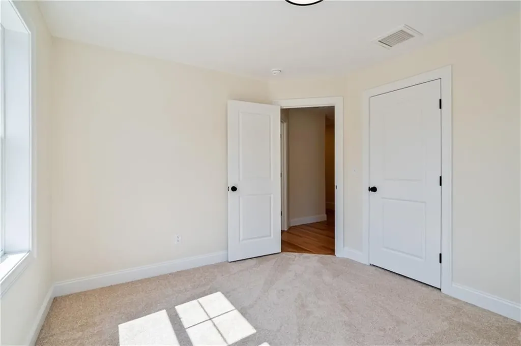 345 Point Avenue Warwick RI 02889