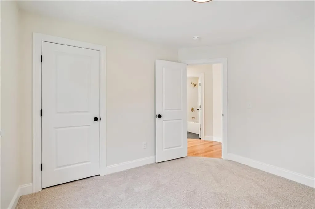 345 Point Avenue Warwick RI 02889