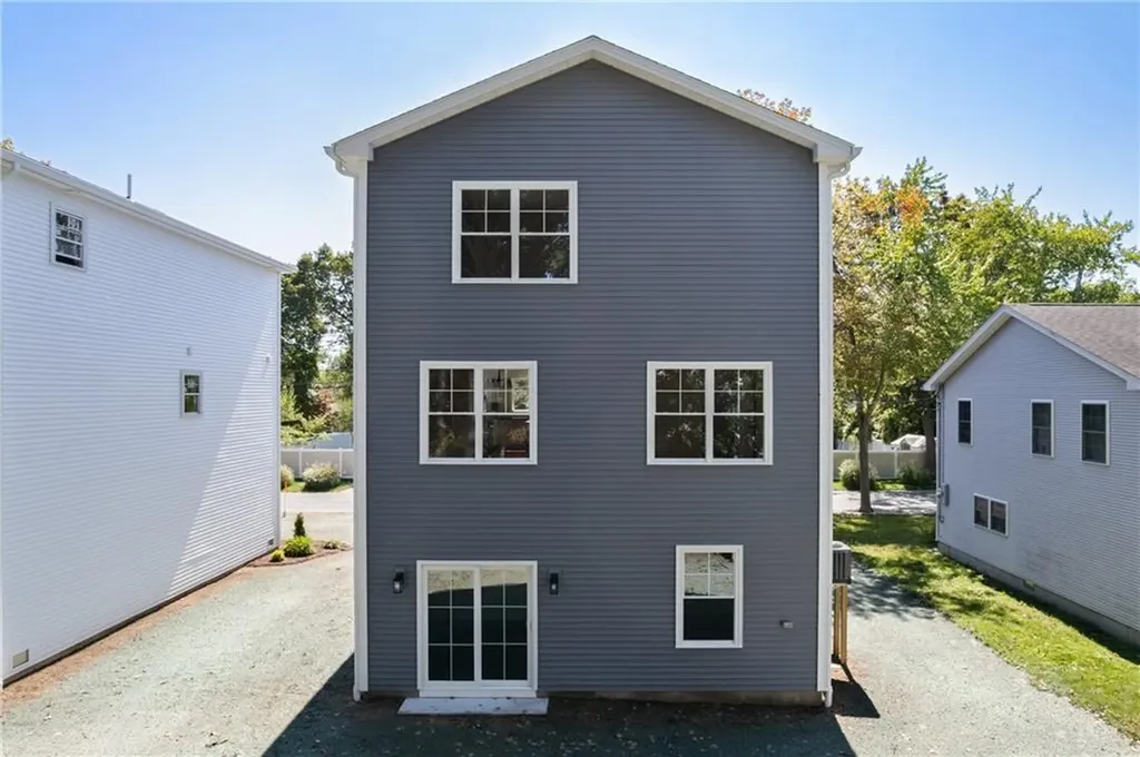 345 Point Avenue Warwick RI 02889