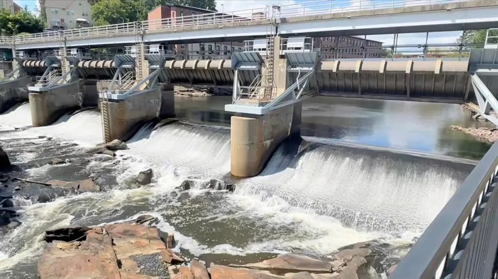 685 Social Street Woonsocket RI 02895