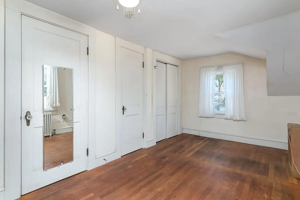 154 Essex Road North Kingstown RI 02852