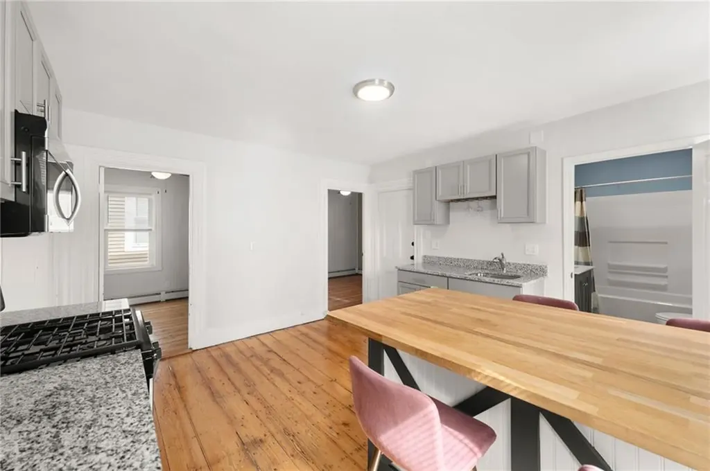 130 Sutton Street Providence RI 02903