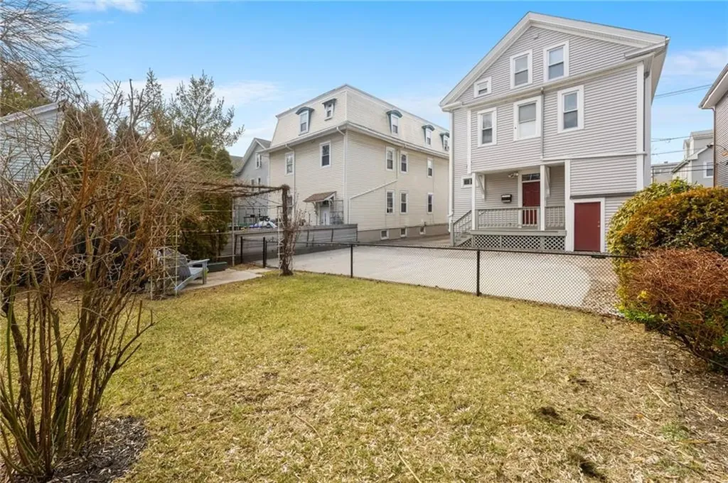 130 Sutton Street Providence RI 02903