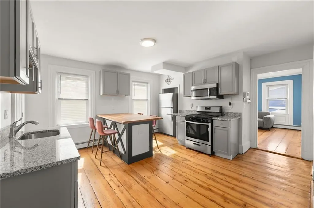 130 Sutton Street Providence RI 02903