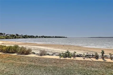 93 Narragansett Avenue East Providence RI 02915