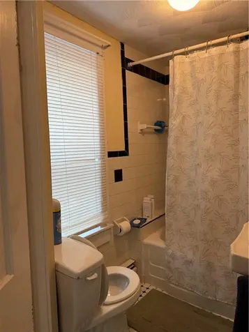 53 Catherine Street Bristol RI 02809