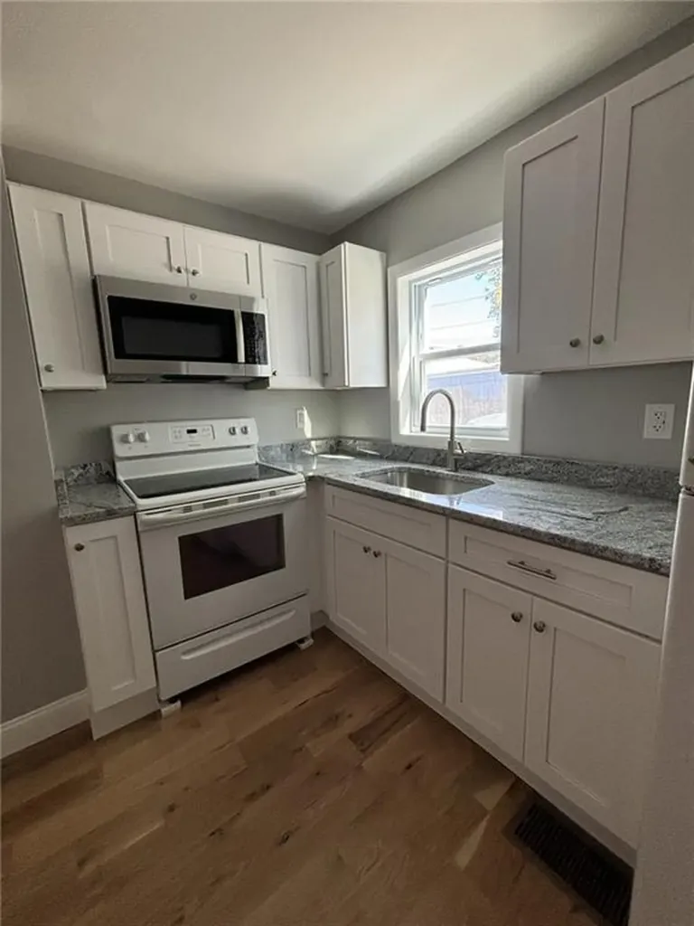 865 West Shore Road Warwick RI 02889