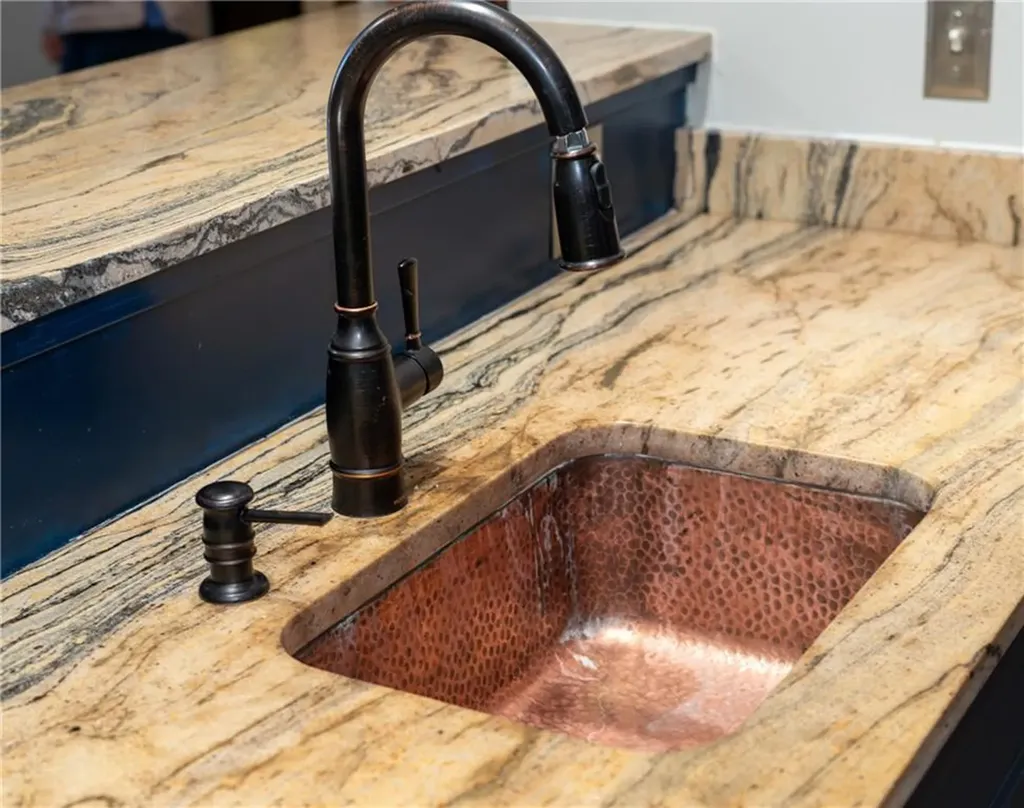 494 Woonasquatucket Avenue North Providence RI 02911