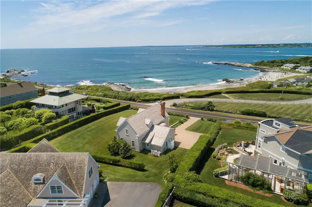 591 Ocean Avenue Newport RI 02840