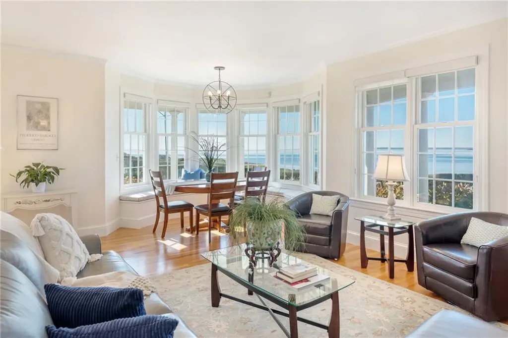 591 Ocean Avenue Newport RI 02840