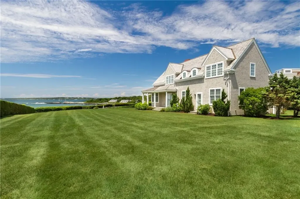 591 Ocean Avenue Newport RI 02840