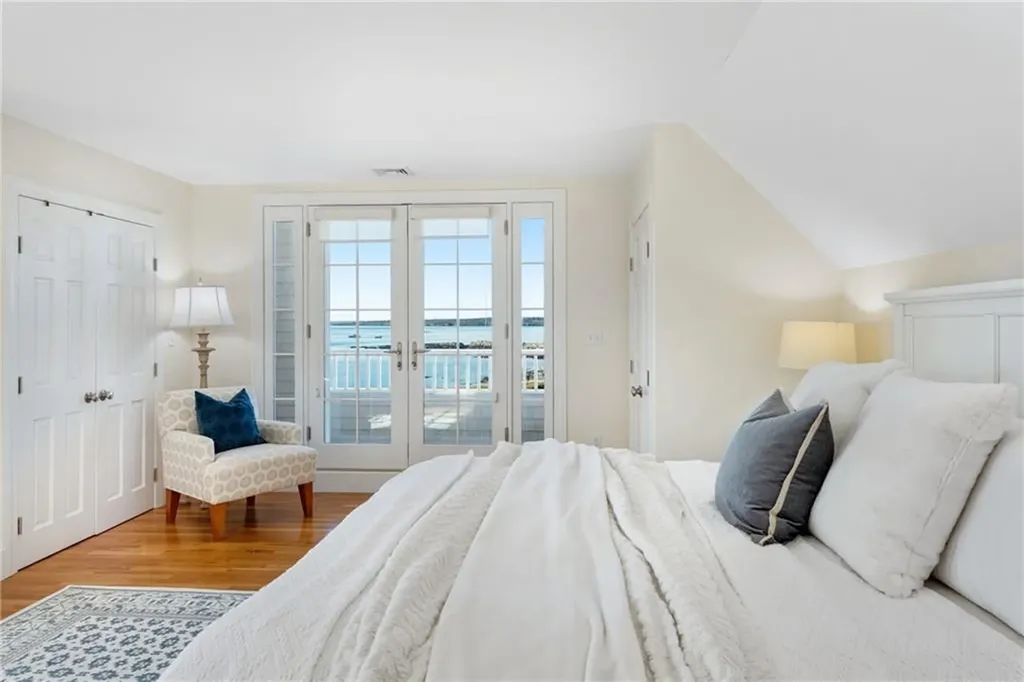 591 Ocean Avenue Newport RI 02840