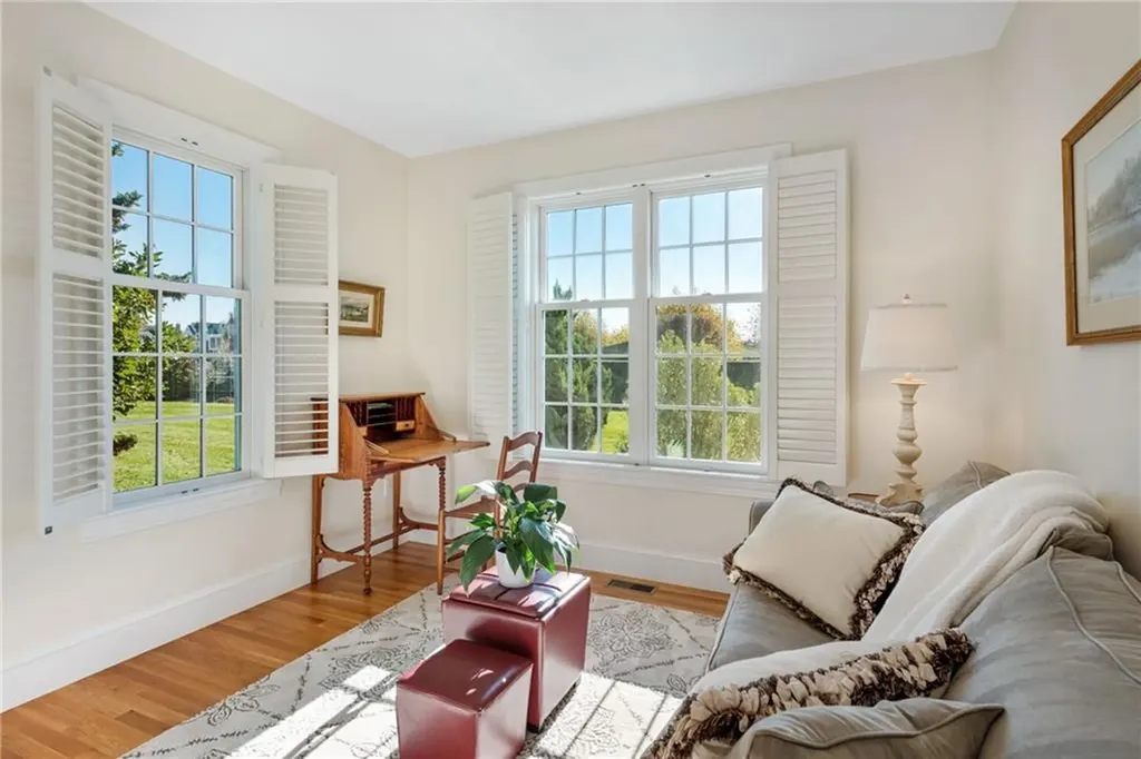 591 Ocean Avenue Newport RI 02840