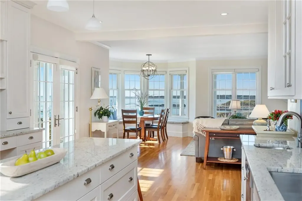 591 Ocean Avenue Newport RI 02840