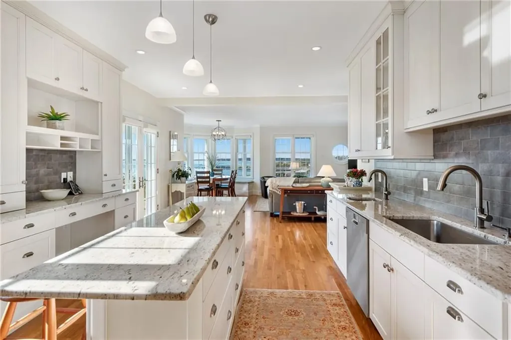 591 Ocean Avenue Newport RI 02840
